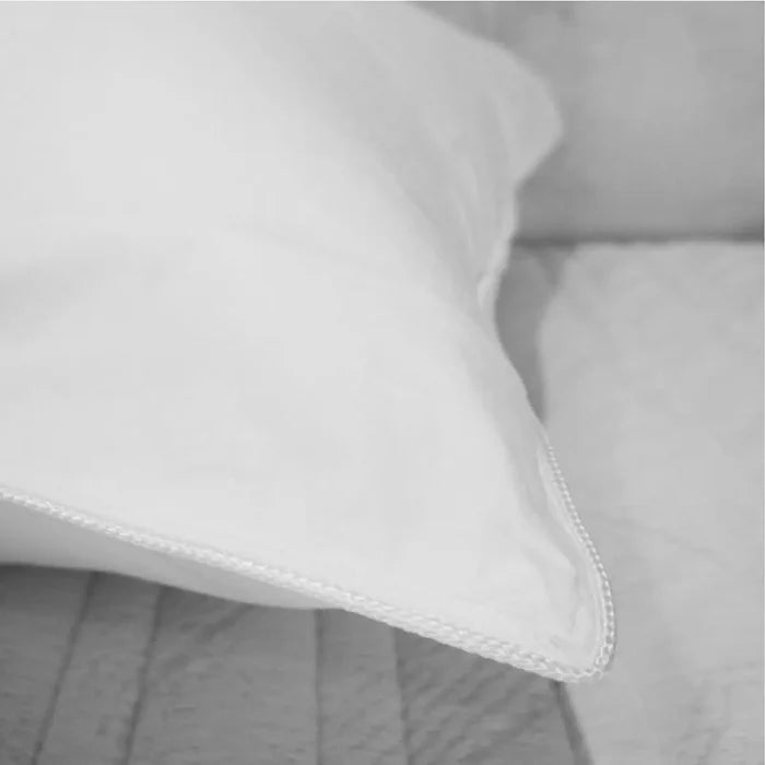 White 400 Thread Count Pillow Protector | Northern Feather Canada