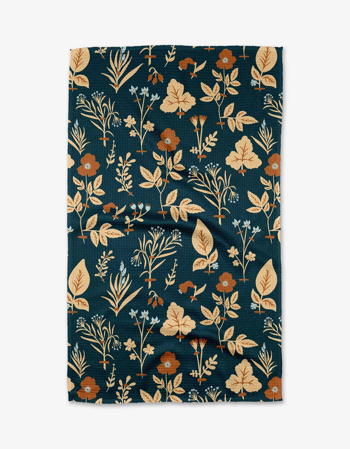 Geometry Aemilius Tea Towel - Pine & Moss