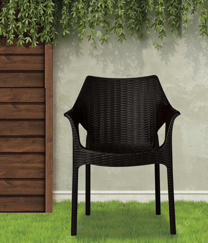 Uratex Monoblock Belleza Armchair in black, front view